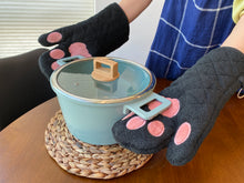 Load image into Gallery viewer, Cricket &amp; Junebug Oven Mitts Cat Paws - Black &amp; Pink
