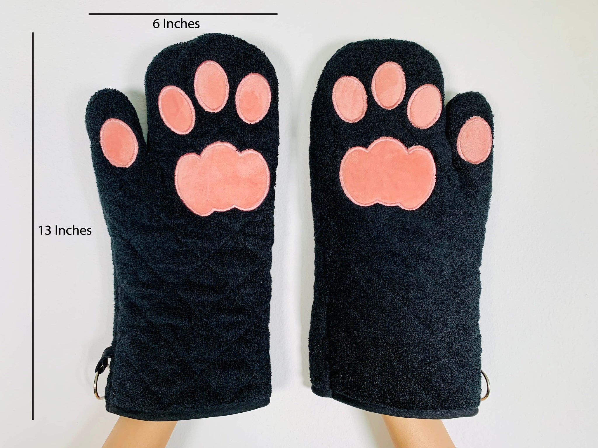 Cricket & Junebug Oven Mitts Cat Paws - White and Pink